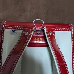 赤いランドセルの画像