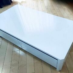 センターテーブル