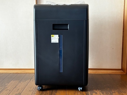 【新品・未使用】オートフィードシュレッダー シュレッダー しゅれったー電動 家庭用：自動連続細断220枚 マイクロクロスカット2x15