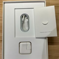 iPad Air2 Wi-Fi Cellular 64GB Gold A1567の画像