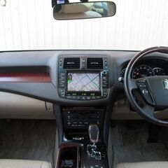 【自社ローン対象】トヨタ　クラウン〇HDDナビ〇Bluetooth〇バックカメラ〇フルセグ〇ETCの画像