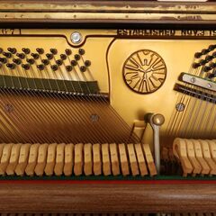 アップライトピアノ　「SCHWESTER」の画像