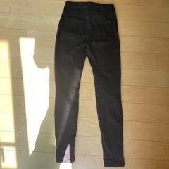 UNIQLO HEATTECH スキニーパンツ Sサイズの画像
