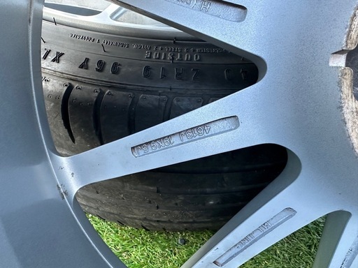 タイヤホイール　美品　19インチ 9.5J +38 235/40R19 4本　中古