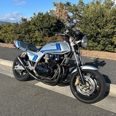 CB750F RC04 スペンサー 17インチカスタム