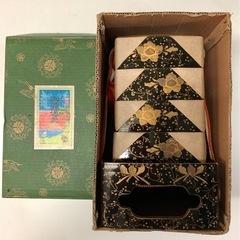 お雛様の飾り、小物入れ