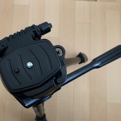 カメラ ビデオ　三脚 収納ケース付の画像