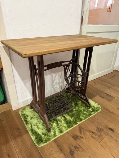 テーブル デスク ミシン足のテーブル