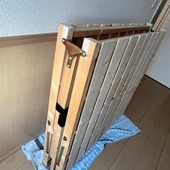 400円‼︎【折りたたんでます！】木製　シングル　ベッドフレームの画像