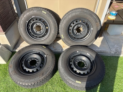 ハイエース　ホイールタイヤ付　状態良好
