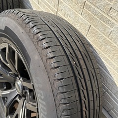 TEAM DAYTONA、17インチタイヤ付きアルミホイールの画像