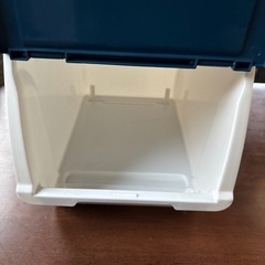 前の蓋　上部も開きます　収納ケースの画像