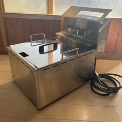 2021年製 タニコーTCFL-8T 卓上型電気フライヤー 容量8L 100v 業務用厨房