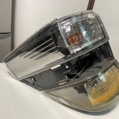 ヴィルファイア　バックライト左 
