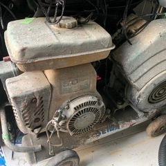 高圧洗浄機とコンプレッサーの画像