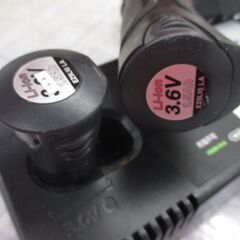 パナソニック Panasonic EZ7410 ペンドライバドリル 中古品 バッテリ3.6V二個/充電器 ※ケース無し 【ハンズクラフト宜野湾店】の画像