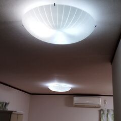 【おしゃれ】ガラスカバー（ストライプ）の天井照明の画像