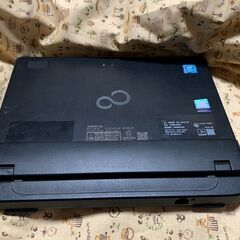 ARROWS TAB Q508/SB キーボードドック・ACアダプター付きの画像