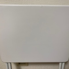 折りたたみテーブル　キッチンの作業台にも　白家具の画像
