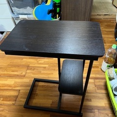 取引中  
サイドテーブル