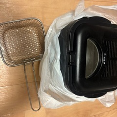  電気フライヤー 1.2L 蓋付き の画像