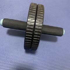 腹筋ローラーの画像