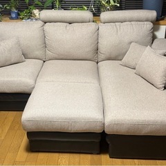 ゆったりリビングソファ・オットマン付の画像
