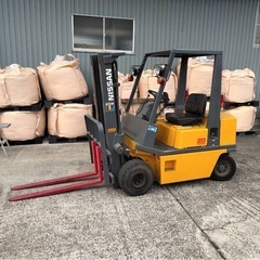 中古　フォークリフト　日産ニッサン　2t NAH02