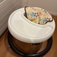 ベビー歩行器