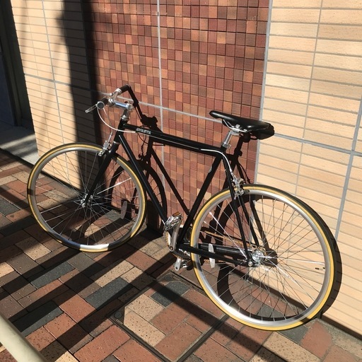 クロスバイク　ピストバイク　自転車　黒　580mm