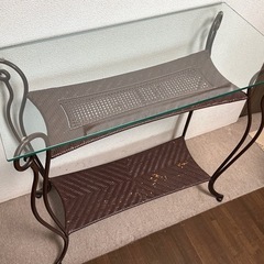 ✴️アンティーク調アイアンガラステーブルの画像