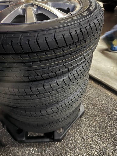 スズキエブリイワゴン純正タイヤ165/60R14