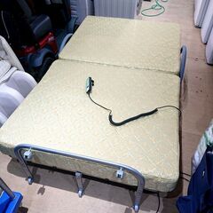 ファミリーライフ 電動リクライニングベッド セミダブル 折りたたみ