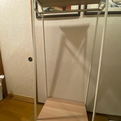 ハンガーラック