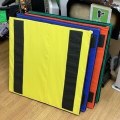 お値下げ中！ トーエイライト スポーツ軽量連結マット DX90 90×90cm 厚さ4cm 4枚セット(連結で180×180cm) マット運動、床運動、ストレッチマット 札幌市 豊平区 西岡の画像
