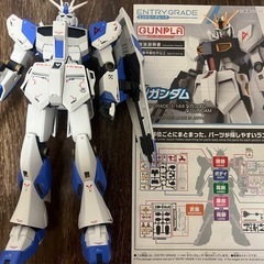 ガンプラ EG νガンダム(Hi νガンダム風塗装)