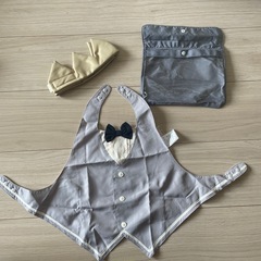 タキシード風エプロン　王冠　プティマイン　petit main ベビー