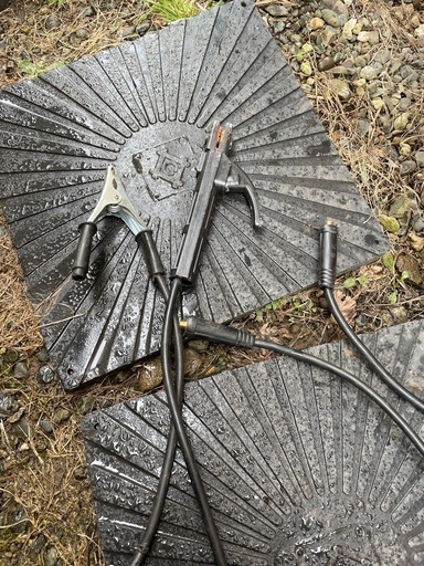 取引中　
中古　100V 溶接機