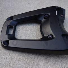 PCX純正リアボックス＋純正トップボックス取付ベースの画像