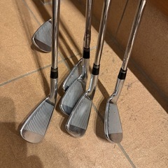 ゴルフクラブ6本の画像