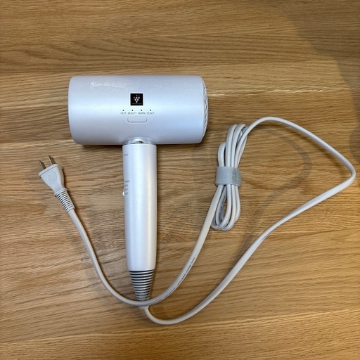 シャープ　ドライヤー　IB-P801