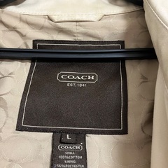 3/26迄「COACH 」ベージュ トレンチコートの画像