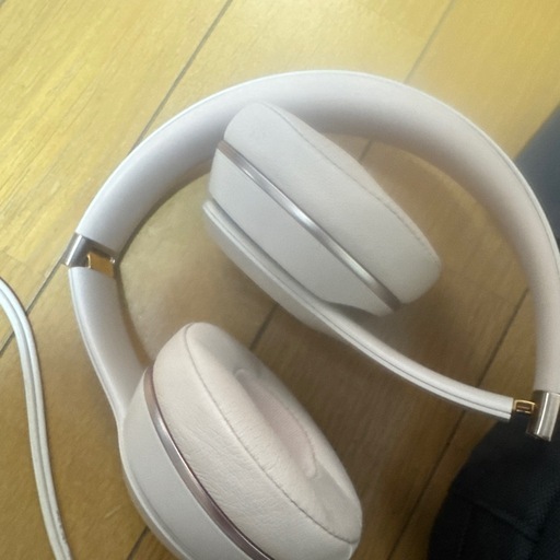 新品同様‼️Beat
スピーカー