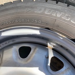 スタッドレスタイヤ付き鉄ホイール　 14インチ✨の画像