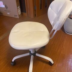ニトリ　ワークチェア　（ホワイト）の画像