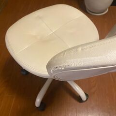 ニトリ　ワークチェア　（ホワイト）の画像