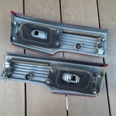 エルグランドE52 前期純正テール 5点セットの画像