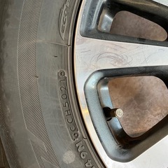 195/65R15トヨタエスクァイア純正タイヤ
  の画像