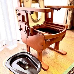 ★値下げ★ゆったり座れるワイド幅★高級ポータブルトイレ★の画像