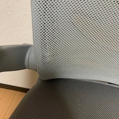 キャスター付きデスクチェアの画像